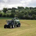 La Blanche Roche Alojamento de Acomodação e Pequeno-almoço Sourdeval