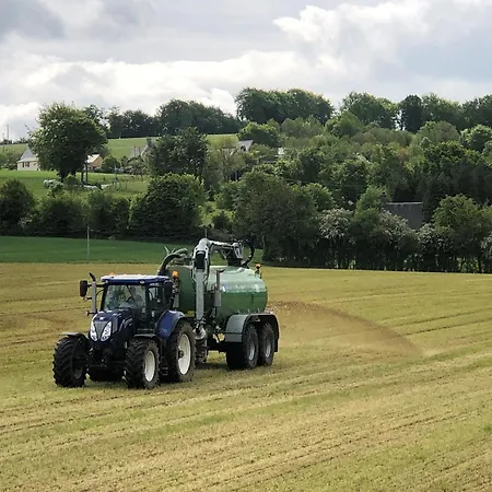 La Blanche Roche Bed and breakfast Sourdeval